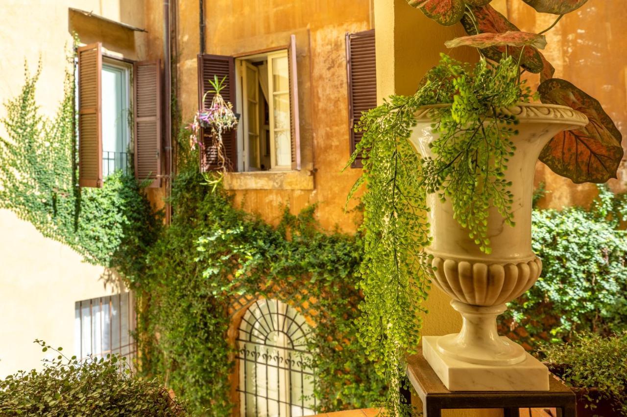 Iflat Red Roman Apartament Εξωτερικό φωτογραφία