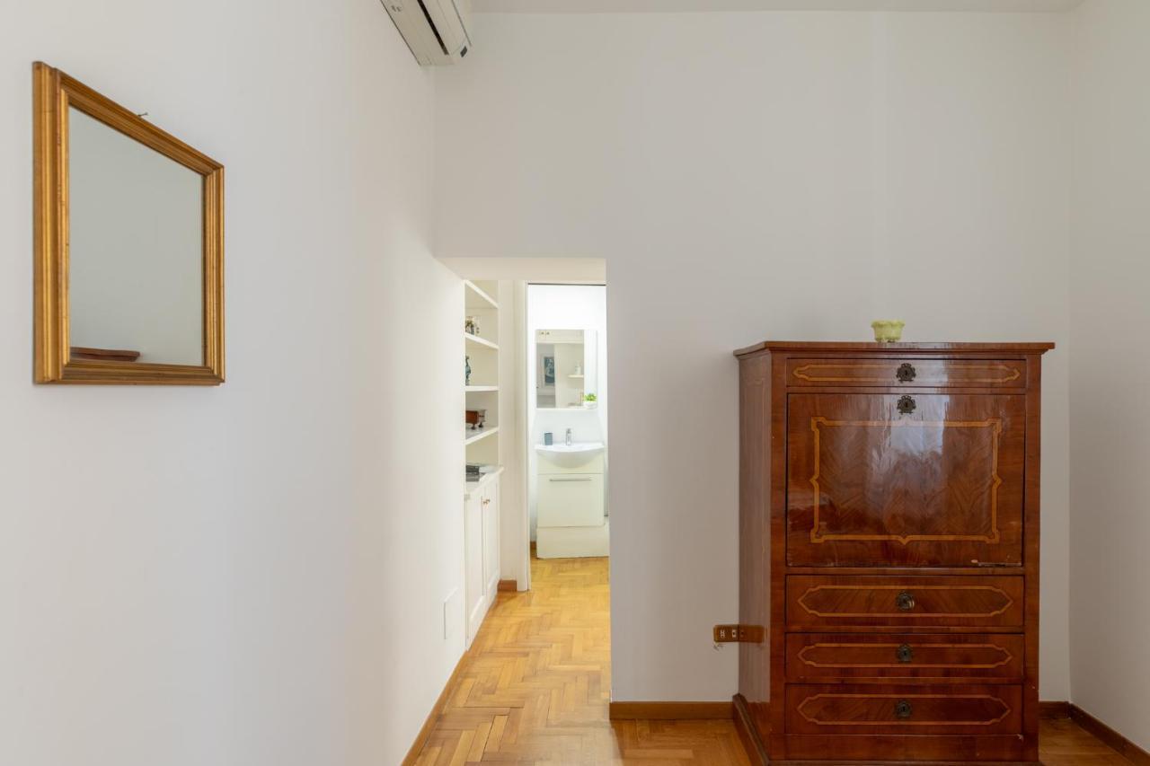 Iflat Red Roman Apartament Εξωτερικό φωτογραφία